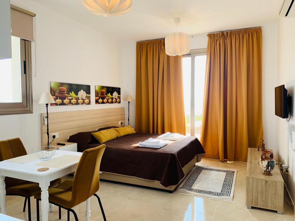 Harmony Seaview Apartments Paphos Esterno foto