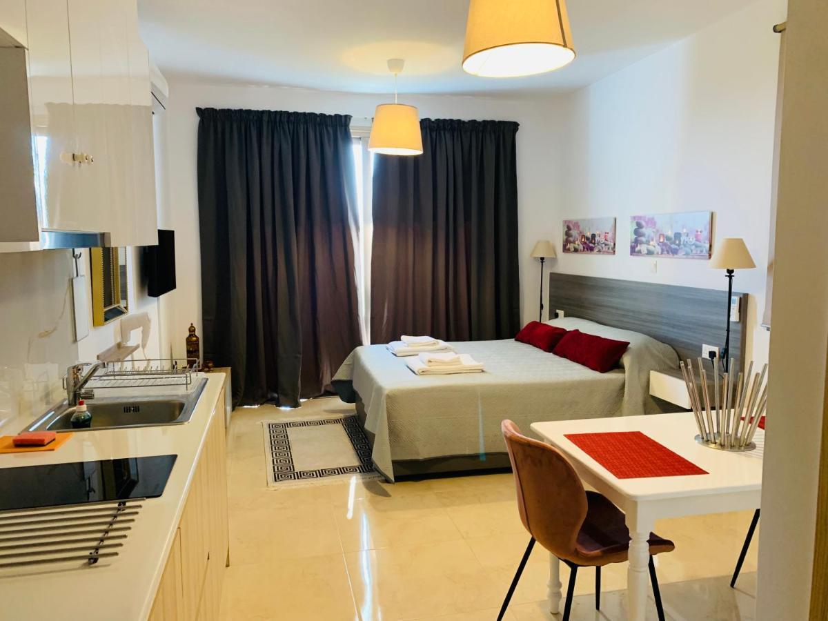Harmony Seaview Apartments Paphos Esterno foto