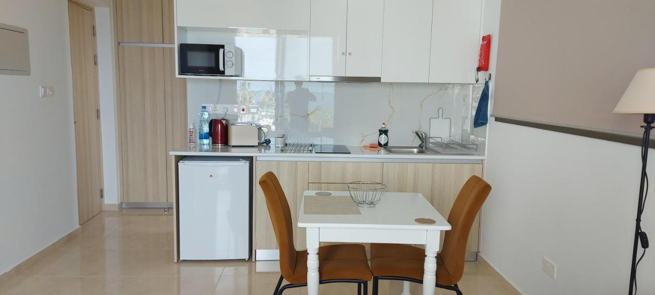 Harmony Seaview Apartments Paphos Esterno foto